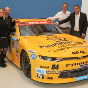 NASCAR, Whelen e Team FJ Prolungano La Partnership Fino Al 2024