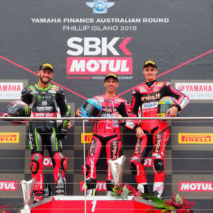 Melandri sliced past Sykes to reign the Island