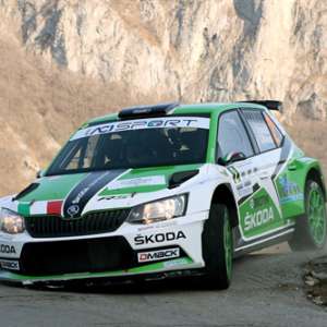 Il Rally del Ciocco di Umberto Scandola si conclude dopo sei prove a causa di una leggera toccata