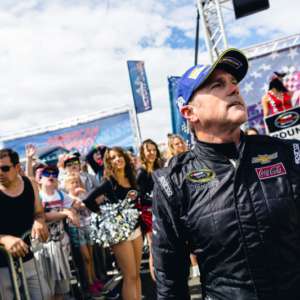 Il campione della NASCAR Bobby Labonte lotterà per il titolo nella NASCAR Whelen Euro Series