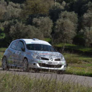 IL 4° RALLY DELLE COLLINE METALLIFERE E DELLA VAL DI CORNIA E' DI MARINO GESSA E SALVATORE PUSCEDDU (RENAULT CLIO R3C)