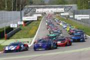 Audi davanti alla Mercedes in una elettrizzante 3 Ore Blancpain