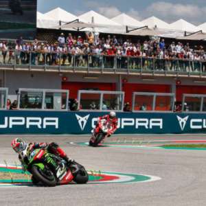 L’uomo dei record Red batte Davies ad Imola e fa doppietta