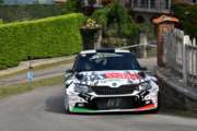 Meteco Corse . Al Team 971 un attacco a tre punte con undici scudieri pronti a lottare per la vittoria di classe.