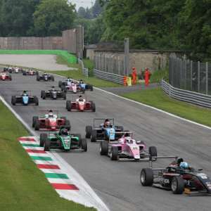 ACI Racing Weekend: vittorie in F.4 per Lorandi (in gara 1 e 3) e Alatalo. Bis di Pegoraro fra i prototipi