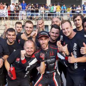 Guerrieri on podium in Portugal