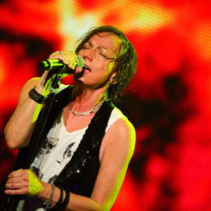 DTM ROCK A MISANO WORLD CIRCUIT:  E’ GIANNA NANNINI LA STAR CHE SI ESIBIRA’ NEL PADDOCK IL 25 AGOSTO
