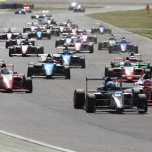 Continua a Misano la corsa della F4 verso la F1