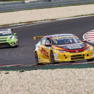 Double-points for Honda Civic Type R TCR driver Coronel