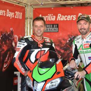 MAX BIAGGI E LORIS CAPIROSSI DI NUOVO INSIEME IN PISTA, ANCORA SU APRILIA: "NON SAREMO RAGAZZINI MA DARE DEL GAS CI VIENE BENE"