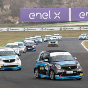 #smart EQ fortwo – Ghirelli domina e vince Gara1 a Vallelunga