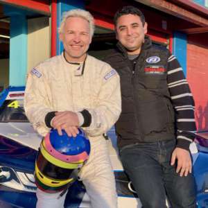 L'icona del motorsport Jacques Villeneuve correrà full-time in NASCAR Whelen Euro Series