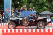 Il Monza Eni Circuit in gara alla 1000 Miglia con una Bugatti T23 Brescia del 1923