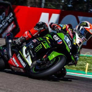 Reigning World Champion Rea on top again with Davies and Sykes close behind