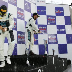 Ferri vince una indimenticabile Gara 1 a Misano