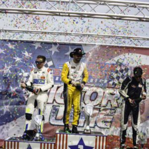 Alon Day dà la caccia a Longin e vince in modo spettacolare a Brands Hatch