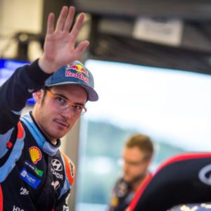 THIERRY NEUVILLE E LA HYUNDAI i20 COUPE’ WRC IN GARA A RALLYLEGEND!