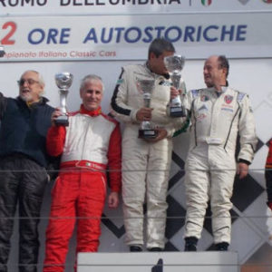 La conclusione del Campionato Italiano Autostoriche regala una festa doppia a Loris Papa con il successo nella “2 Ore” di Magione