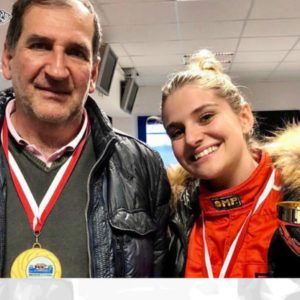 BOLZA CORSE FA DA CHIOCCIA AI GIOVANI