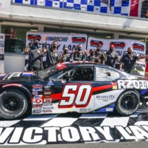 Tobias Dauenhauer conquista la prima vittoria con una prestazione da dominatore