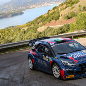 SIMONE MIELE È SECONDO AL RALLY ELBA E ALLUNGA IN VETTA AL CIWRC
