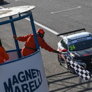 Jonathan Giacon domina le due gare di Monza del TCR Italy