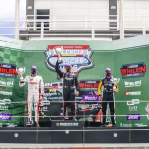 Loris Hezemans inaugura la stagione a Valencia con una vittoria