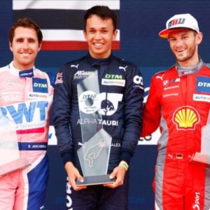 AlphaTauri-Pilot Alex Albon feiert ersten DTM-Sieg – Kelvin van der Linde Opfer des heißen Rennens und trotzdem Halbzeit-Meister