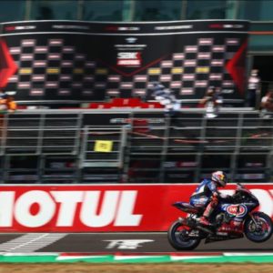 Razgatlioglu battles to hard-fought Race 2 victory in Magny-Cours masterclass