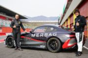 Filippo Bencivenni sale a bordo della Mercedes-AMG GT4 di Nova Race
