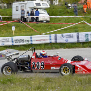 STEFANO PERONI VINCE IL 14° TROFEO STORICO SCARFIOTTI A SARNANO MIGLIORANDO IL RECORD