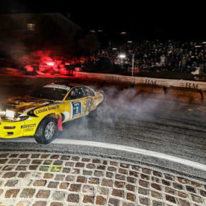 GRANDE SPETTACOLO E UN MARE DI SPETTATORI PER LA “PRIMA” DI “EBERHARD TIME CHALLENGE”, APERTURA, NELLA SERATA DI IERI, DI RALLYLEGEND 2022.