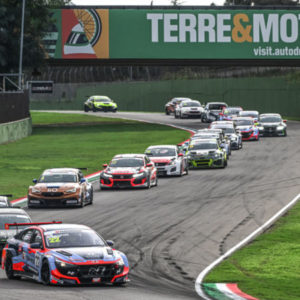 Gli ACI Racing Weekend 2023 scattano da Imola con oltre 200 vetture in pista