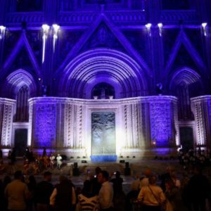 La 50^ Castellana prende il via a Orvieto dopo le emozioni in Piazza Duomo