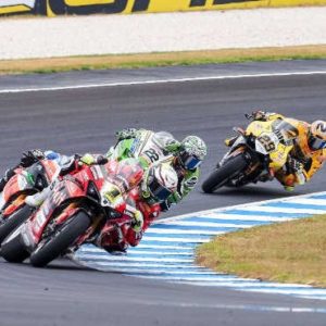 Australian WorldSBK – Lowes lights up the land down under with double triumph