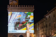 Aperte le celebrazioni della memoria e dell’eredità di Senna e del ricordo di Roland Ratzenberger  Grande successo per “L’ultimo viaggio di Ayrton” di Fabio Tavelli
