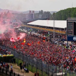 FORMULA 1 GRAN PREMIO DEL MADE IN ITALY E DELL’EMILIA-ROMAGNA – LA CARICA DEI 200 MILA A IMOLA NUOVA FESTA PER VERSTAPPEN LECLERC PORTA LA FERRARI A PODIO