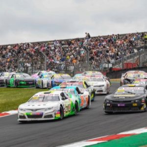 Un nuovo re di Brands Hatch: Liam Hezemans entusiasma i tifosi britannici con una vittoria dominante