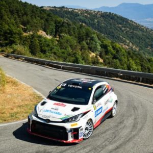 SODDISFAZIONI ROMANE PER PRORACING, TERROSI E SCOTTI 2.0:  PER NIKO LA NOTTE ARRIVA UN NUOVO CENTRO NELLA GR YARIS RALLY CUP