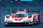 Big in Japan: Porsche trio put one hand on Drivers' crown at Fuji
