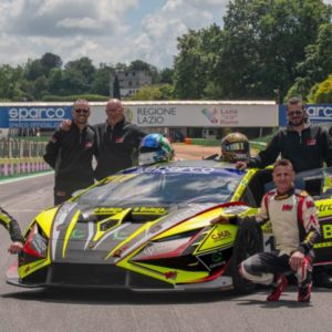Leonardo Arduini sale sulla Lamborghini Huracan ST EVO II nel Campionato Italiano GT Cup